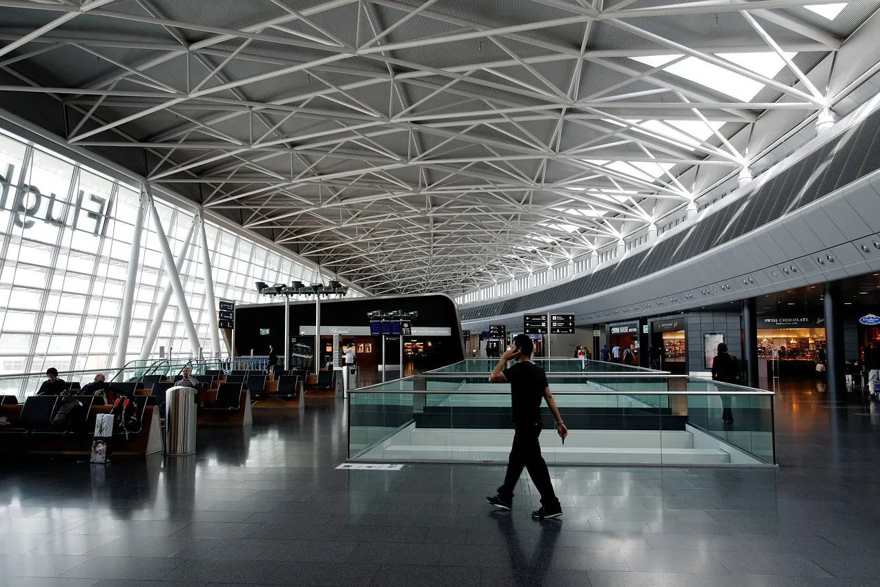How to Get from Zurich Airport to City Center